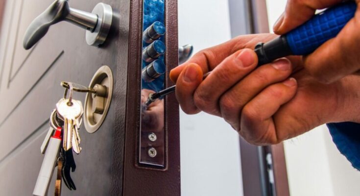 The role of locksmiths in the digital age